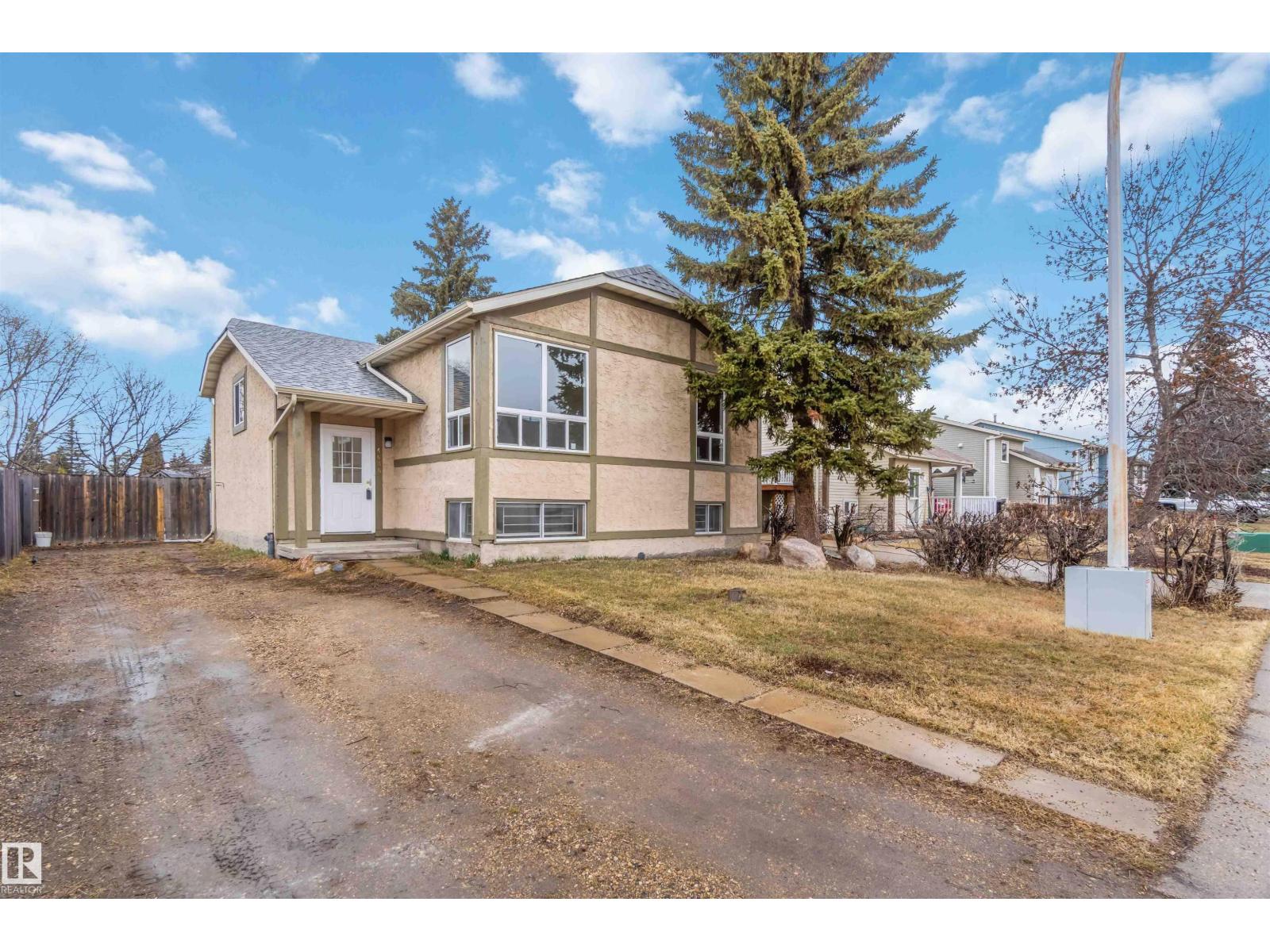 4636 37a Av Nw, Edmonton, Alberta  T6L 3T5 - Photo 2 - E4482404