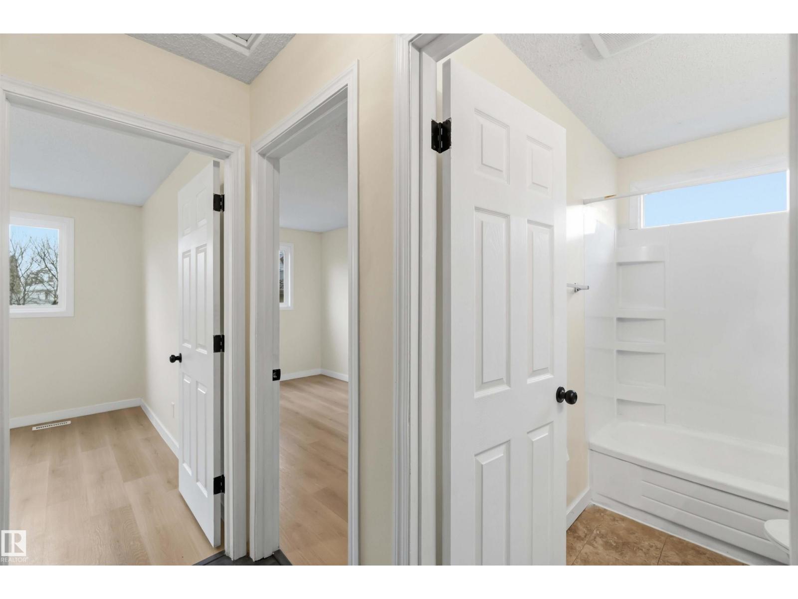 4636 37a Av Nw, Edmonton, Alberta  T6L 3T5 - Photo 25 - E4482404