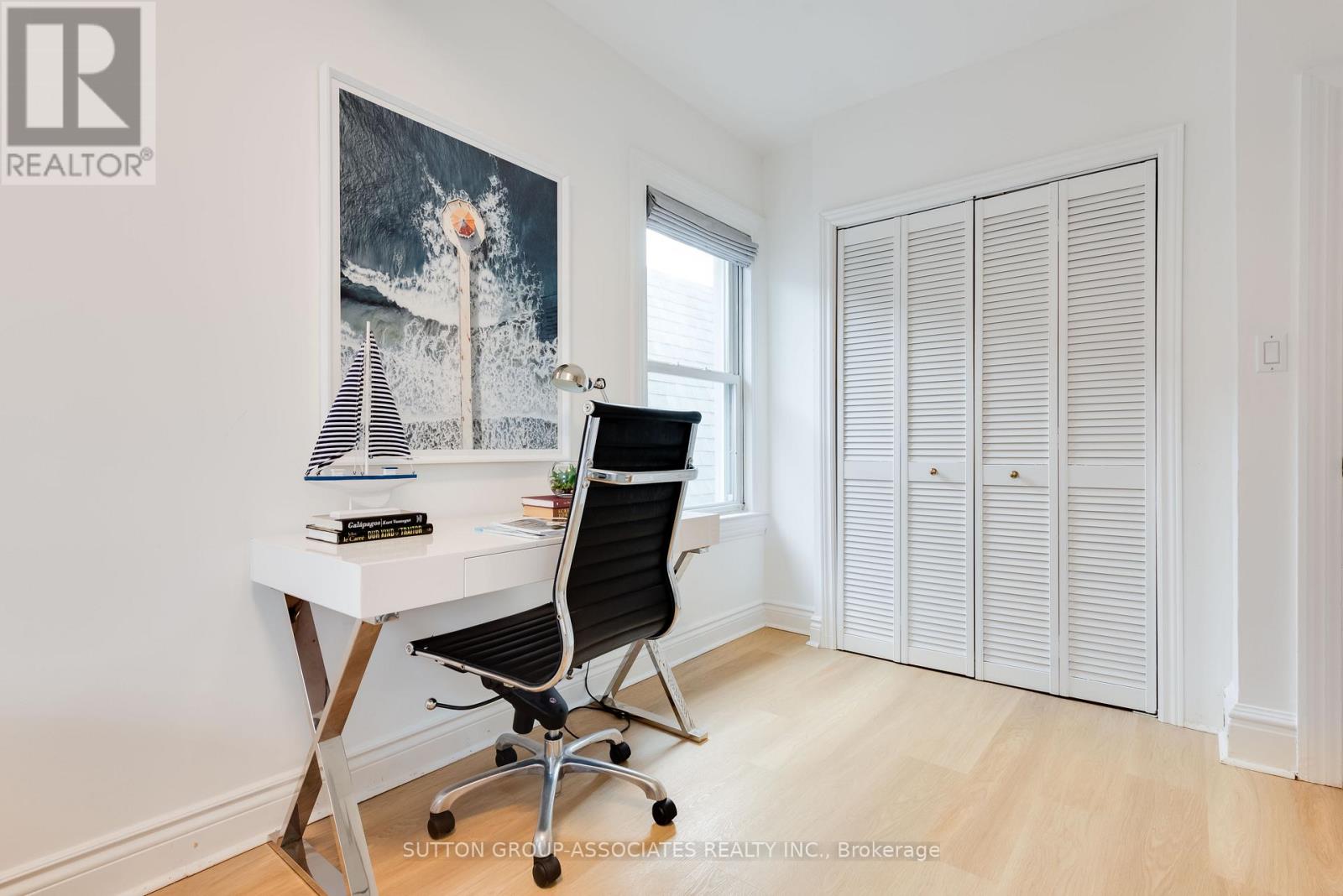 131 Pinewood Avenue, Toronto, Ontario  M6C 2V4 - Photo 28 - C13003030