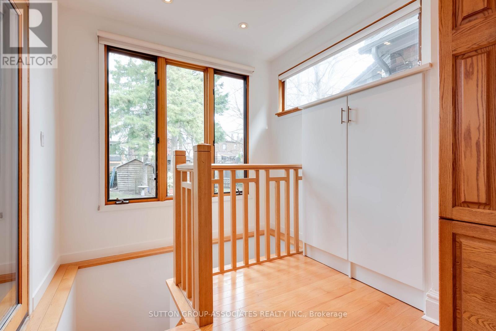 131 Pinewood Avenue, Toronto, Ontario  M6C 2V4 - Photo 29 - C13003030