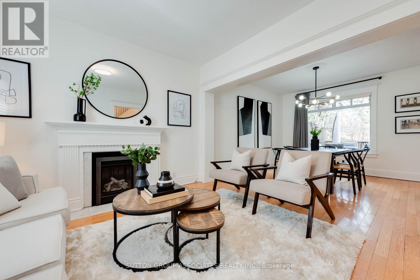 131 Pinewood Avenue, Toronto, Ontario  M6C 2V4 - Photo 6 - C13003030