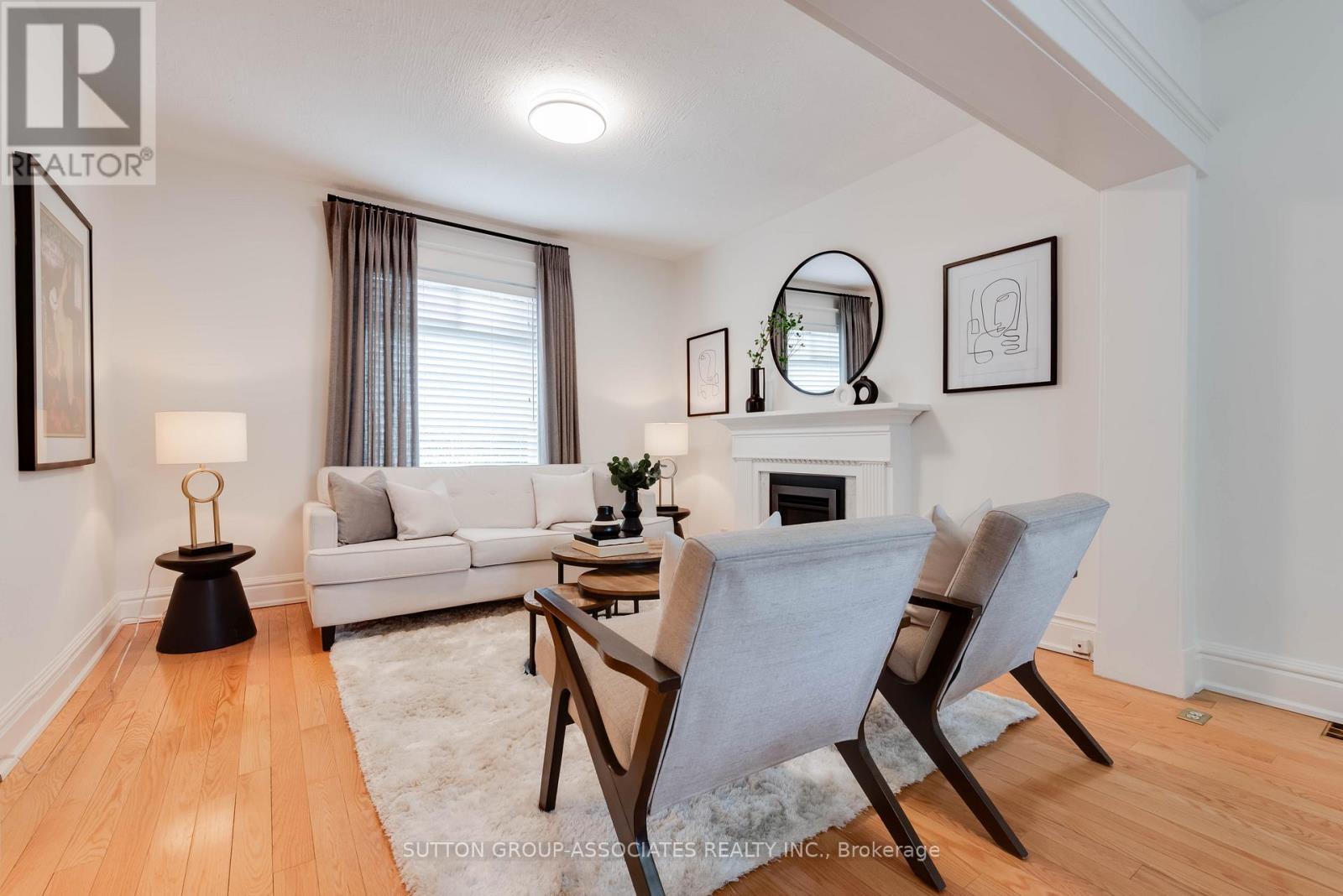 131 Pinewood Avenue, Toronto, Ontario  M6C 2V4 - Photo 8 - C13003030