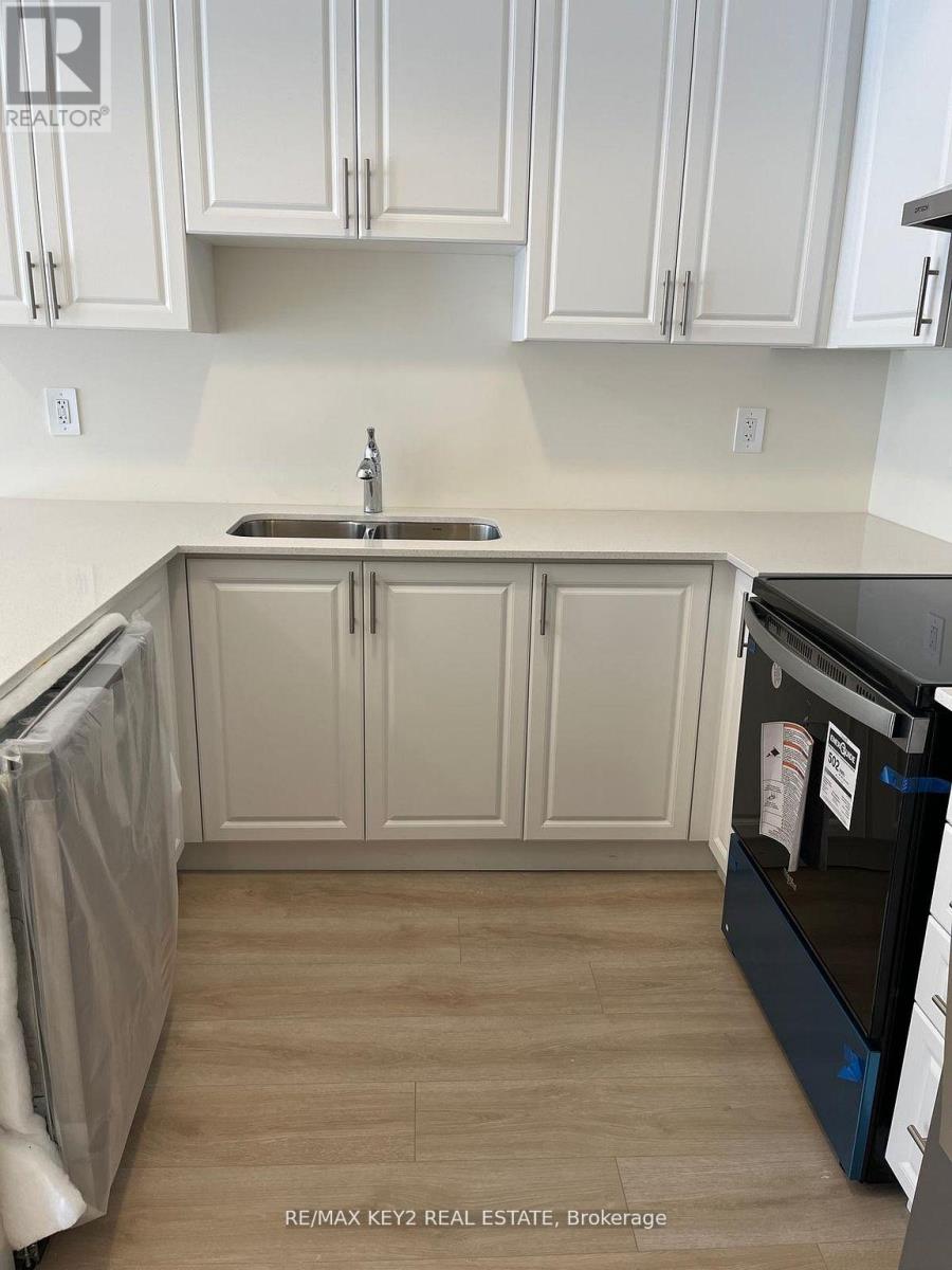 230 - 1695 Dersan Street, Pickering, Ontario L1X 0S9 - Photo 3 - E13003038