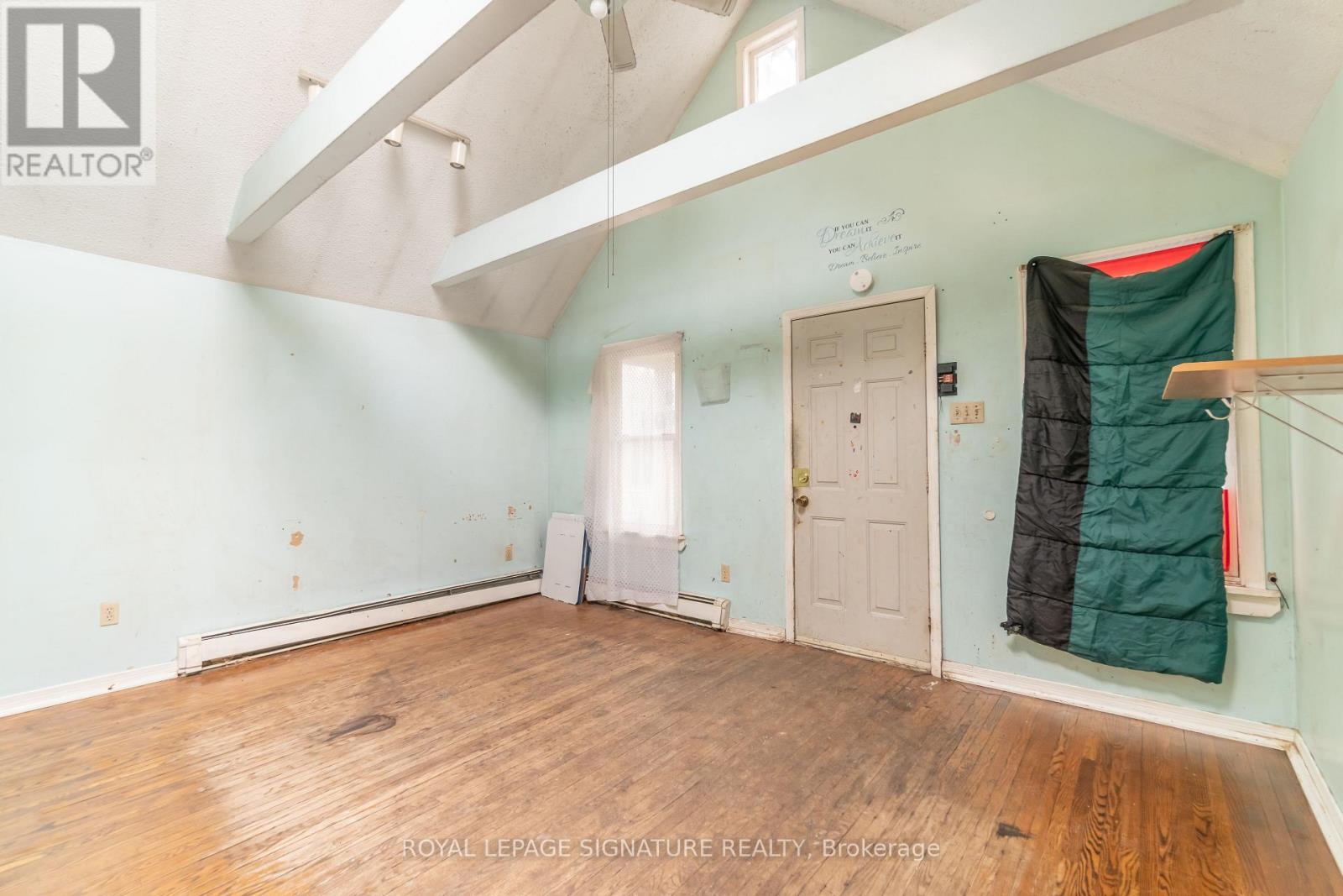 13 Kenworthy Avenue, Toronto, Ontario  M1L 3B1 - Photo 10 - E13003150