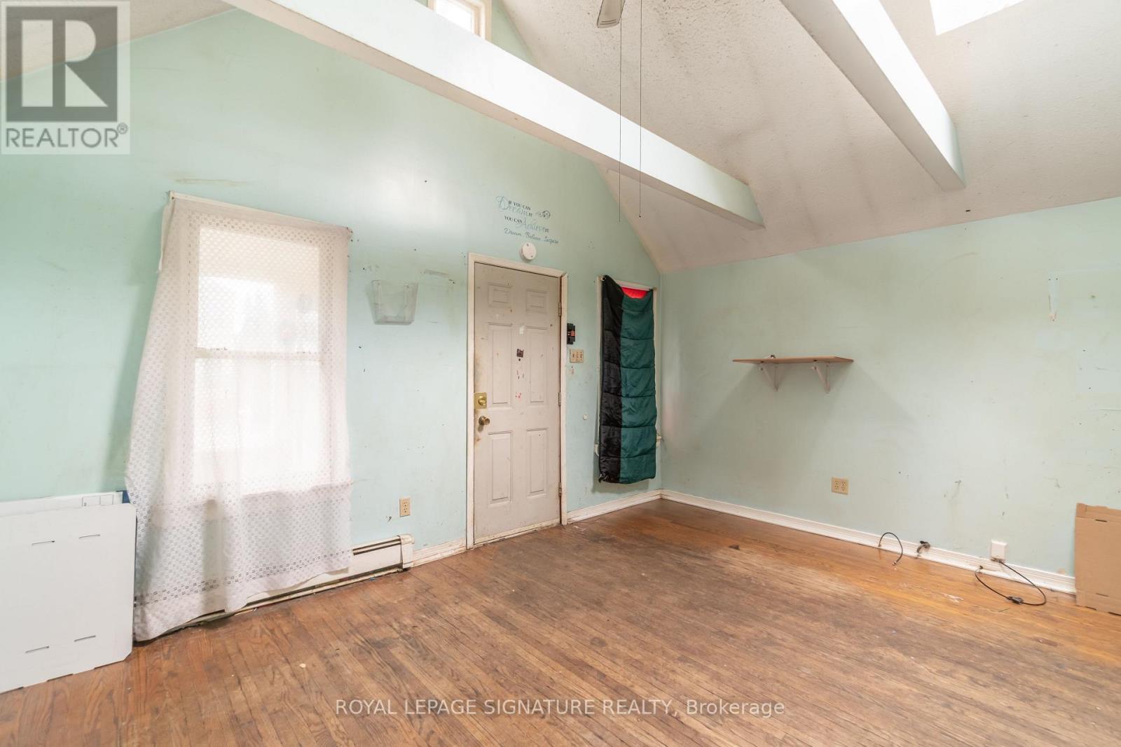 13 Kenworthy Avenue, Toronto, Ontario  M1L 3B1 - Photo 11 - E13003150