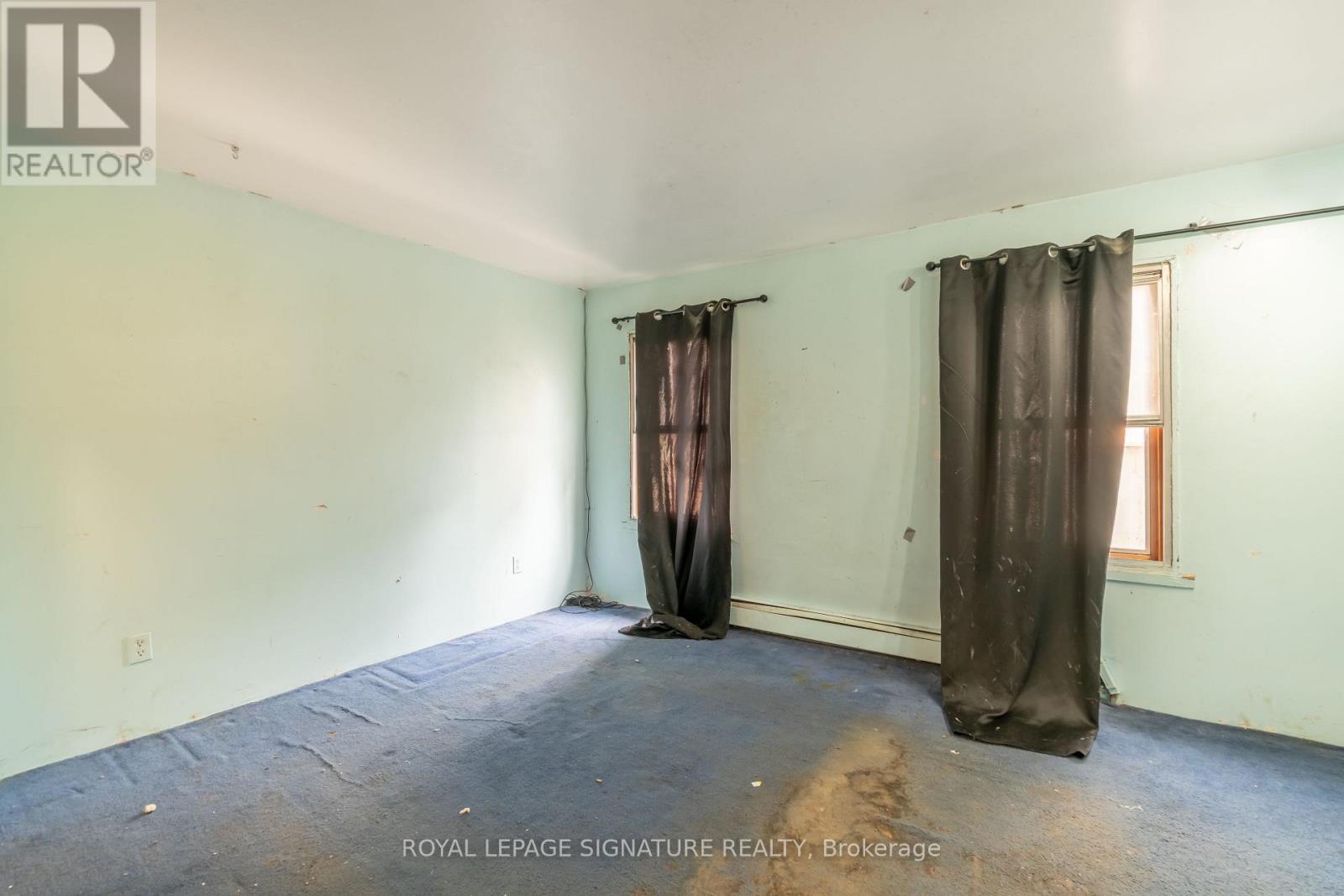 13 Kenworthy Avenue, Toronto, Ontario  M1L 3B1 - Photo 16 - E13003150