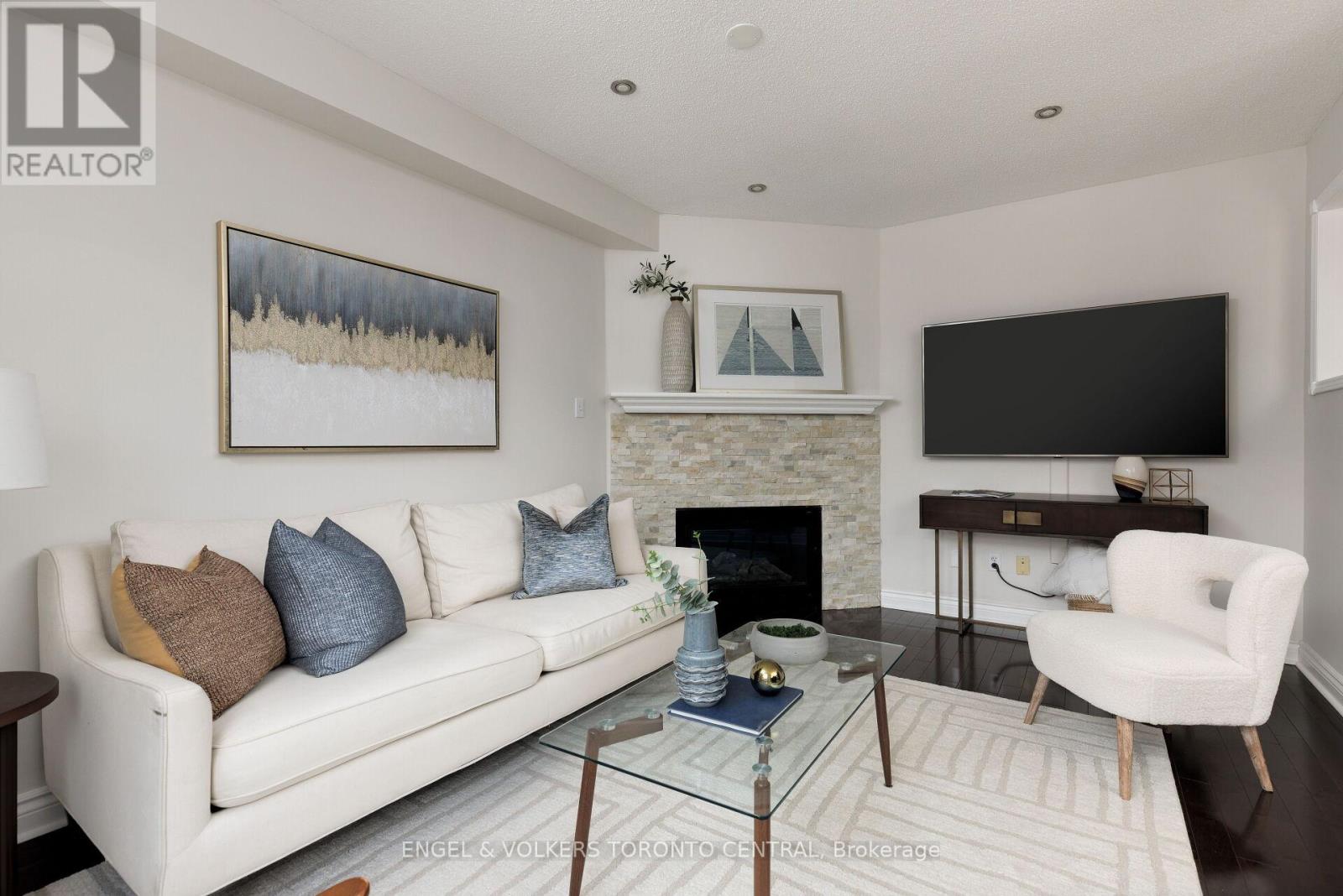 1539 Nipissing Court, Pickering, Ontario  L1V 6T8 - Photo 14 - E13003242