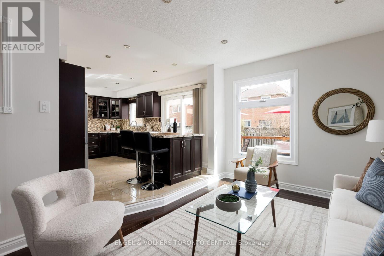 1539 Nipissing Court, Pickering, Ontario  L1V 6T8 - Photo 16 - E13003242