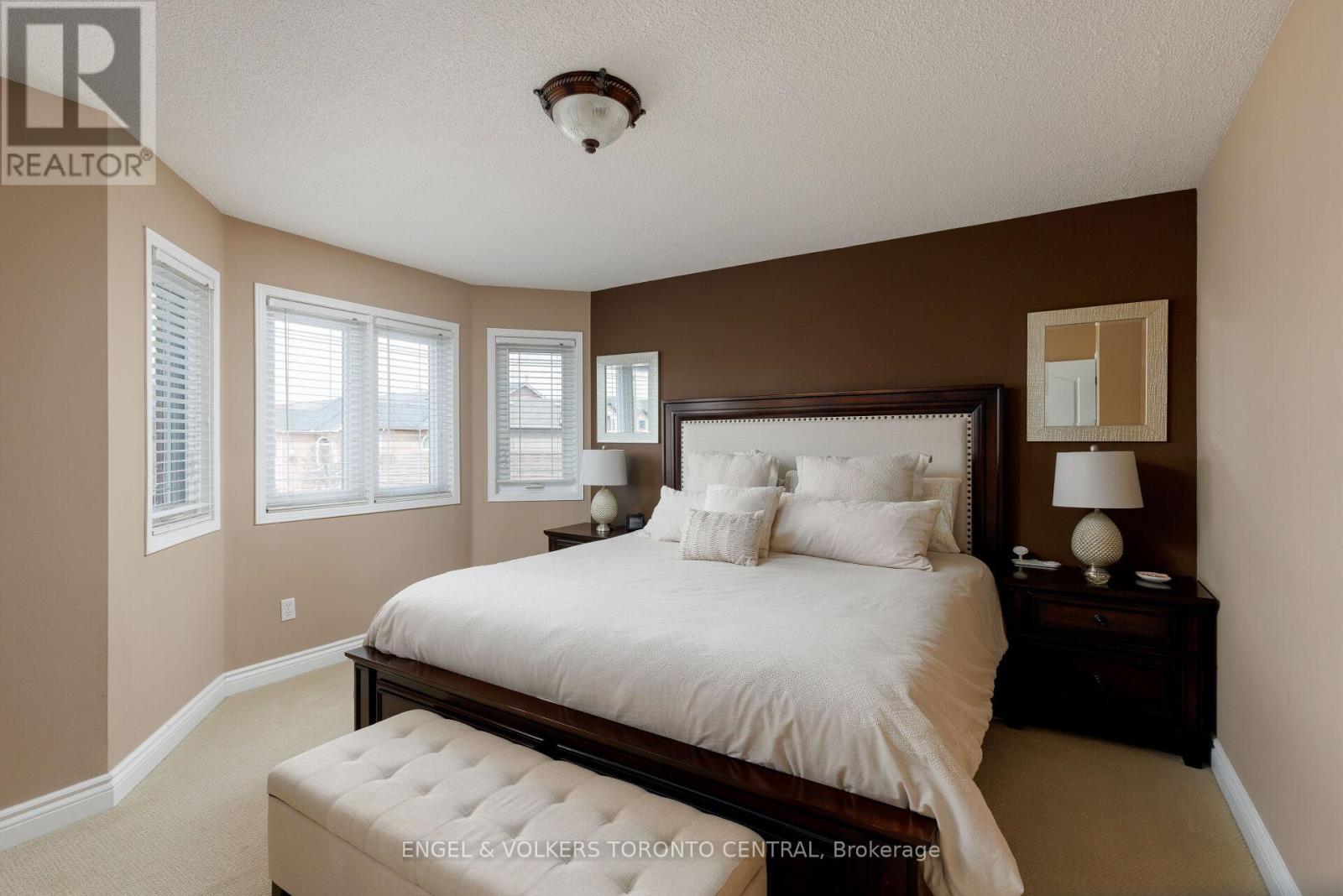 1539 Nipissing Court, Pickering, Ontario  L1V 6T8 - Photo 25 - E13003242