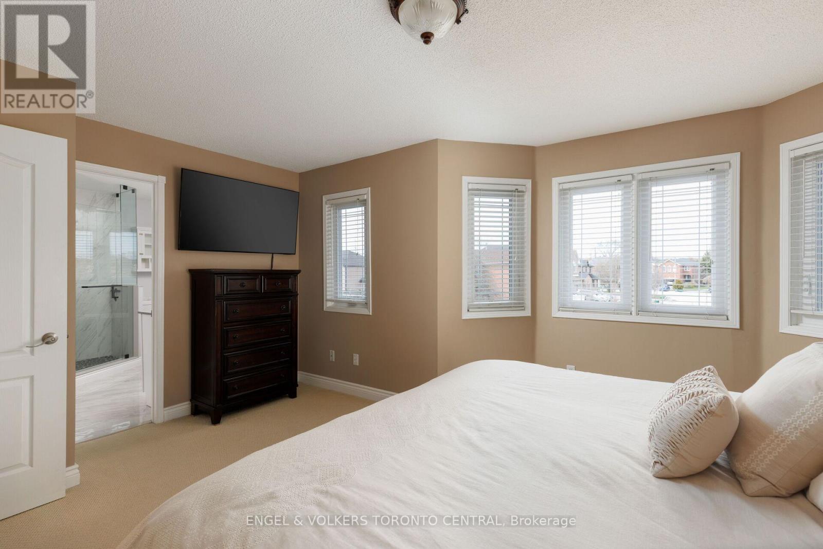 1539 Nipissing Court, Pickering, Ontario  L1V 6T8 - Photo 27 - E13003242