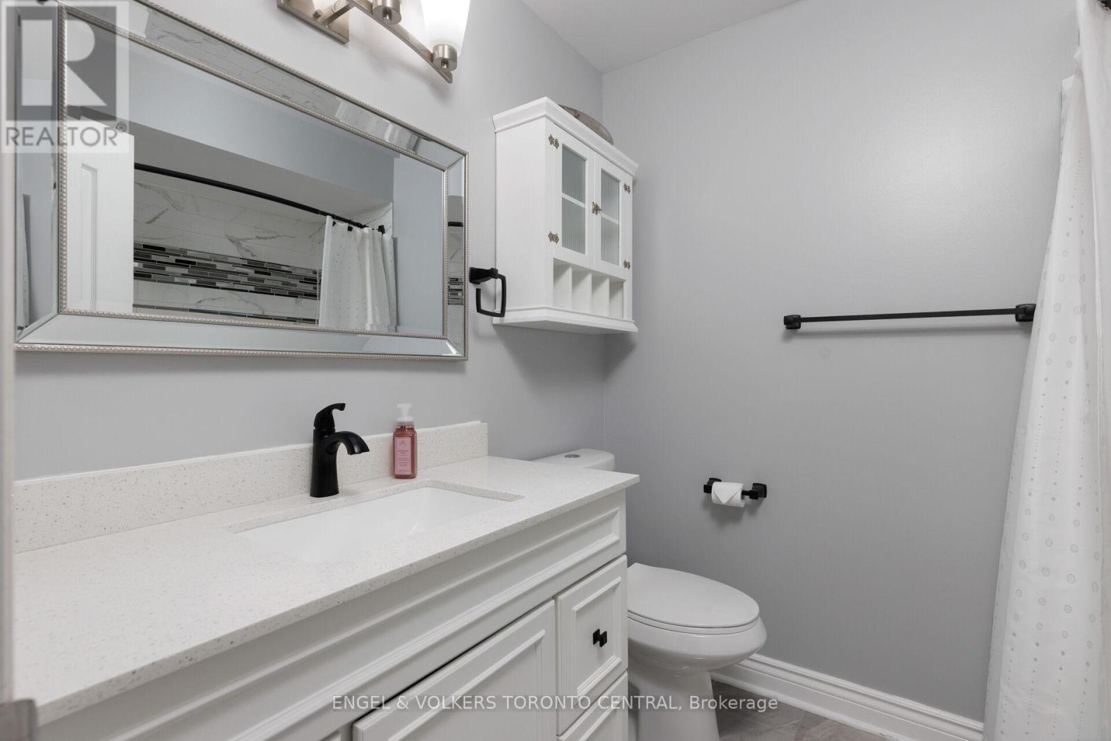 1539 Nipissing Court, Pickering, Ontario  L1V 6T8 - Photo 45 - E13003242