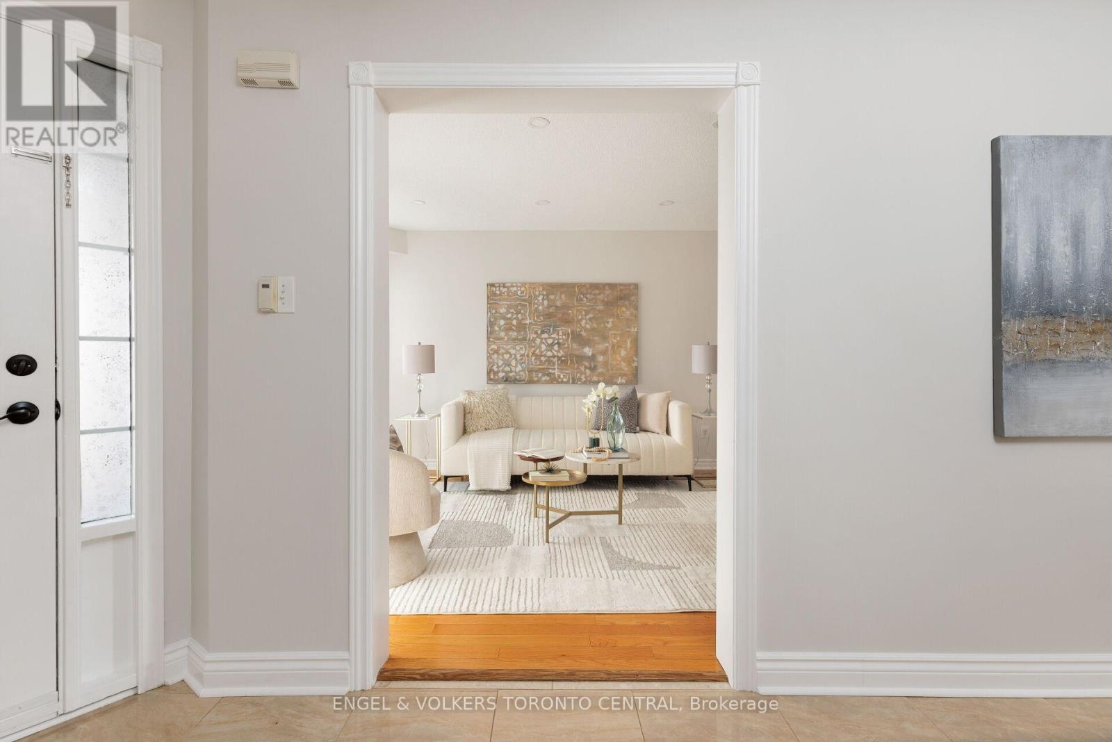 1539 Nipissing Court, Pickering, Ontario  L1V 6T8 - Photo 6 - E13003242