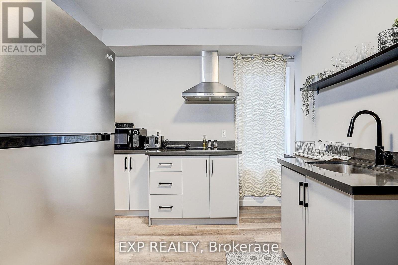 12 Vincent Street, Newmarket, Ontario  L3Y 4G2 - Photo 28 - N13003052