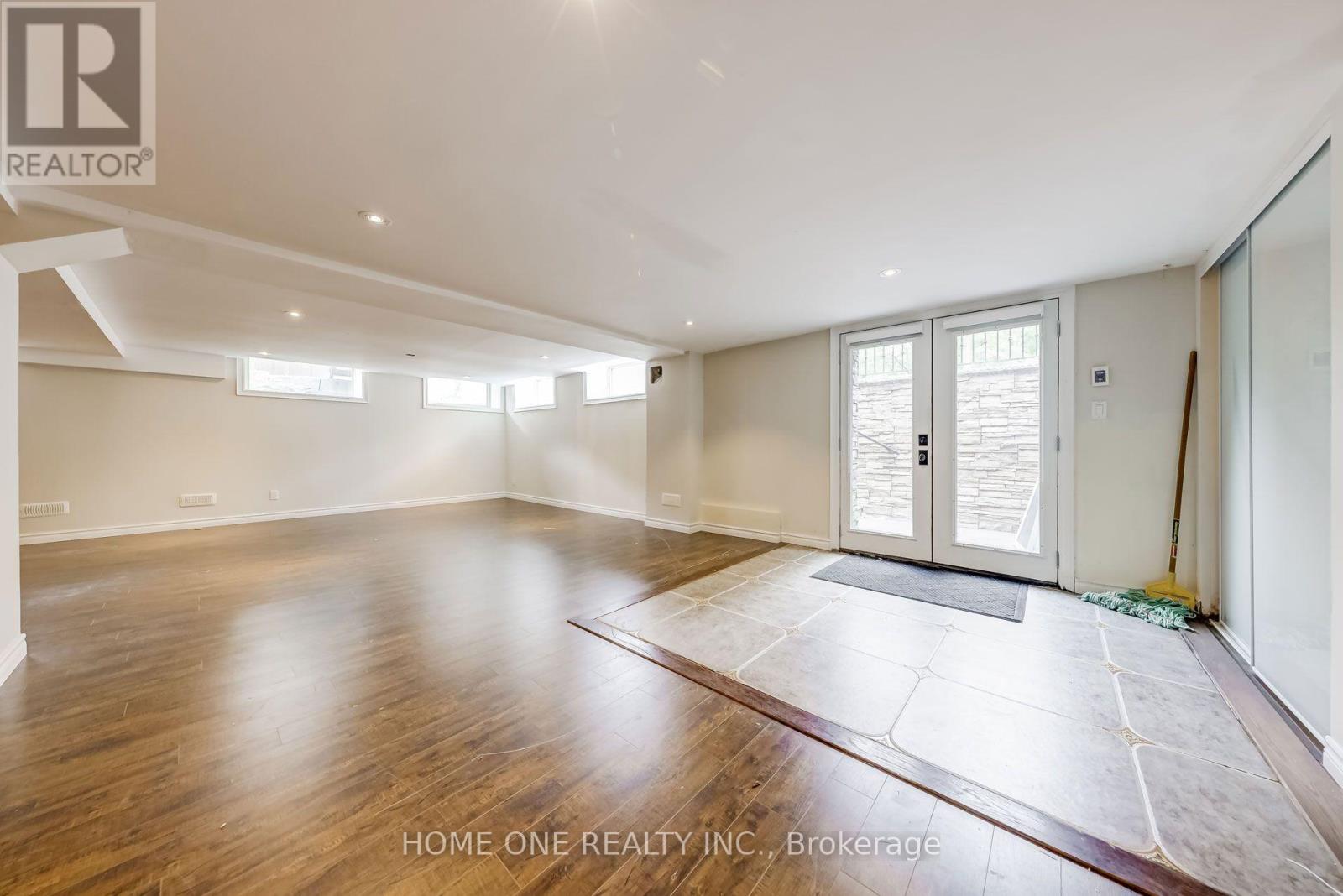 40 Garden Avenue, Richmond Hill, Ontario  L4C 6L9 - Photo 46 - N13003058