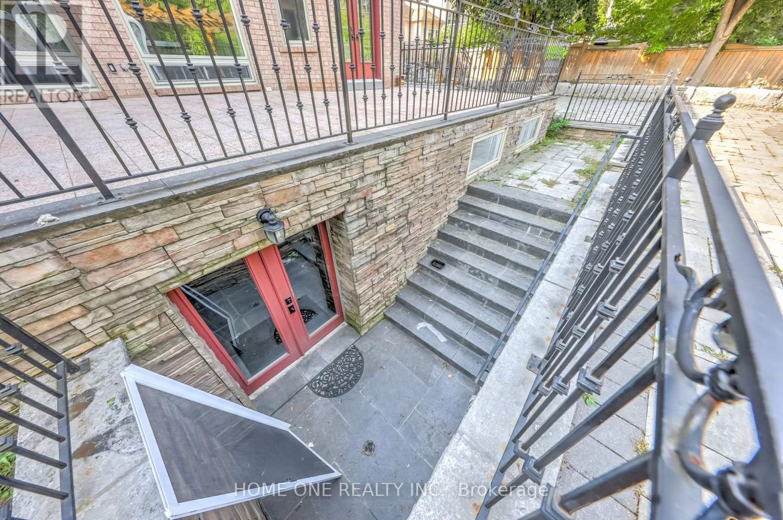 40 Garden Avenue, Richmond Hill, Ontario  L4C 6L9 - Photo 48 - N13003058