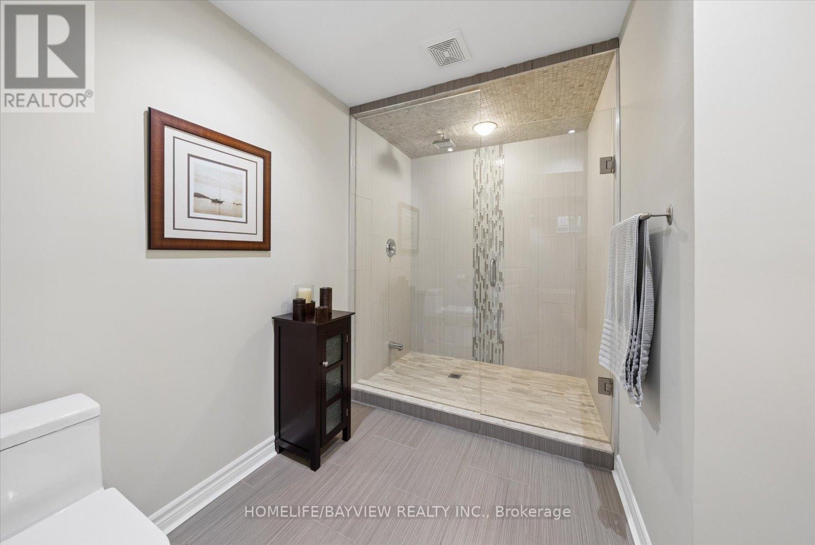 15 Maple Forest Drive, Vaughan, Ontario  L6A 0B7 - Photo 45 - N13003128