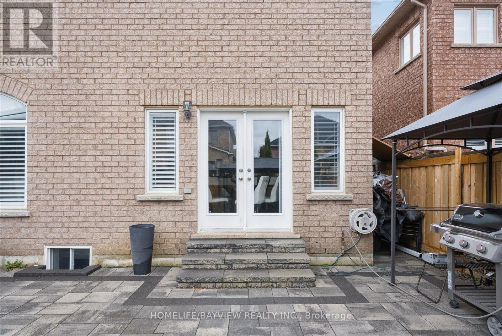 15 Maple Forest Drive, Vaughan, Ontario  L6A 0B7 - Photo 47 - N13003128