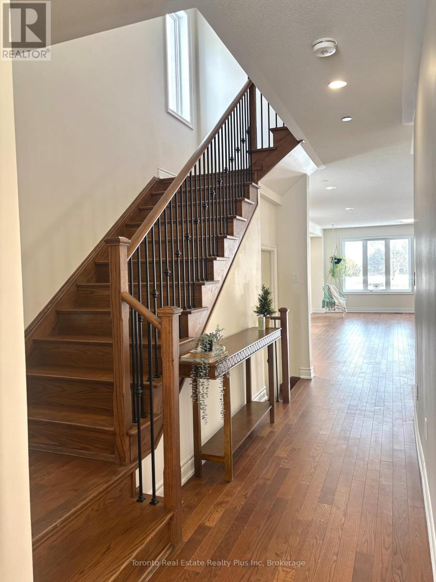 43 Erintol Way, Markham (Cedarwood), Ontario  L3S 3J5 - Photo 4 - N13003192