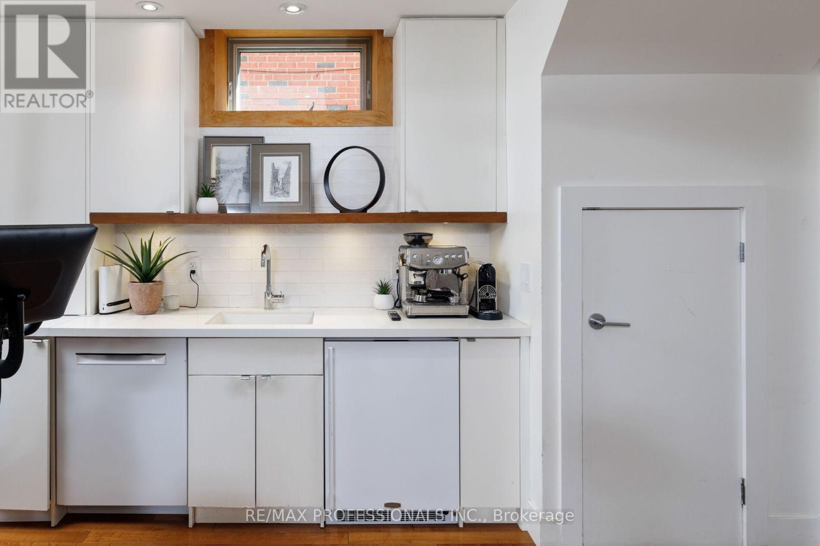 99 Riverview Gardens, Toronto, Ontario M6S 4E7 - Photo 44 - W13001584