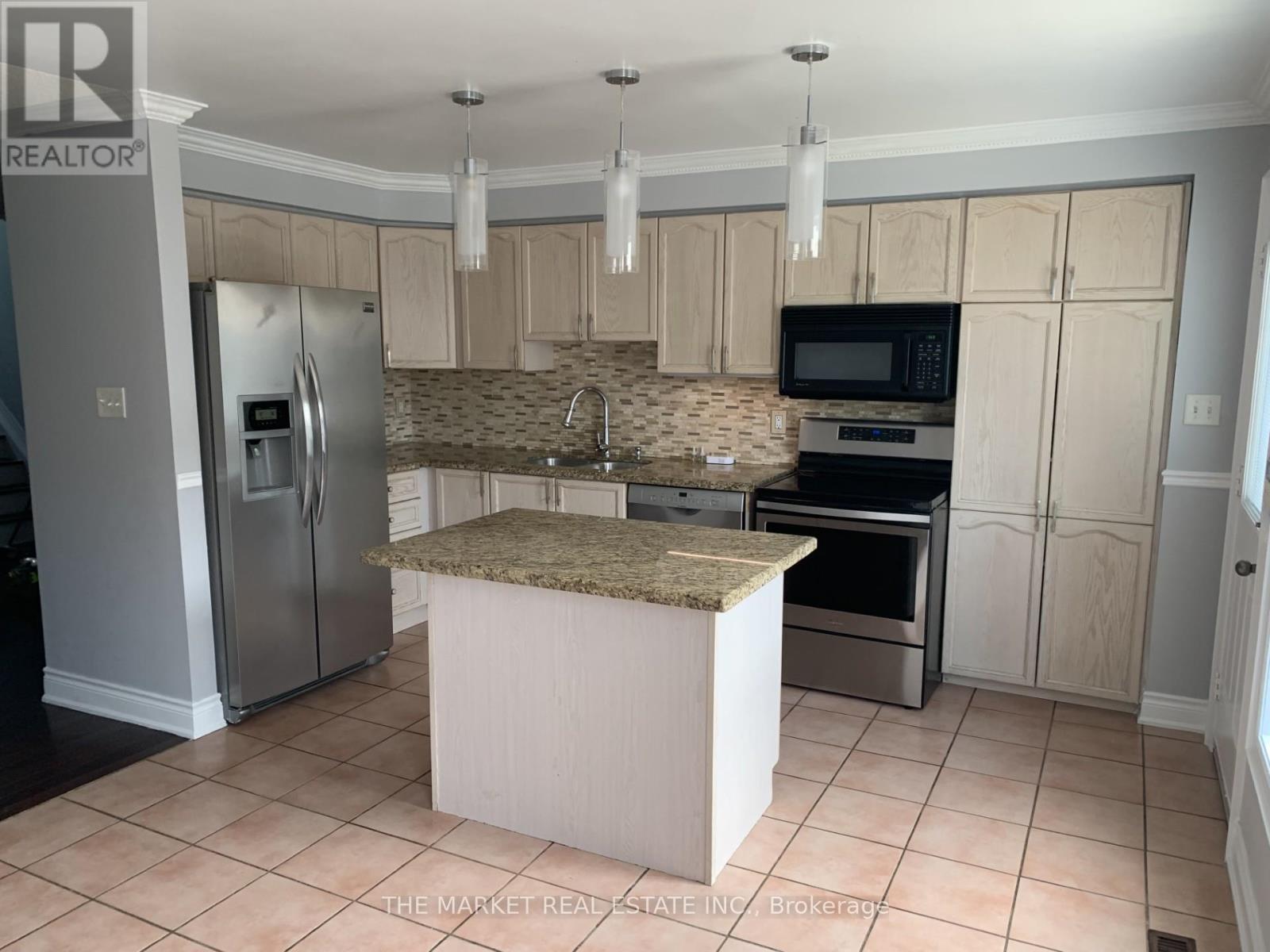 54 Tarragona Boulevard, Toronto, Ontario  M6N 5C4 - Photo 12 - W12968632