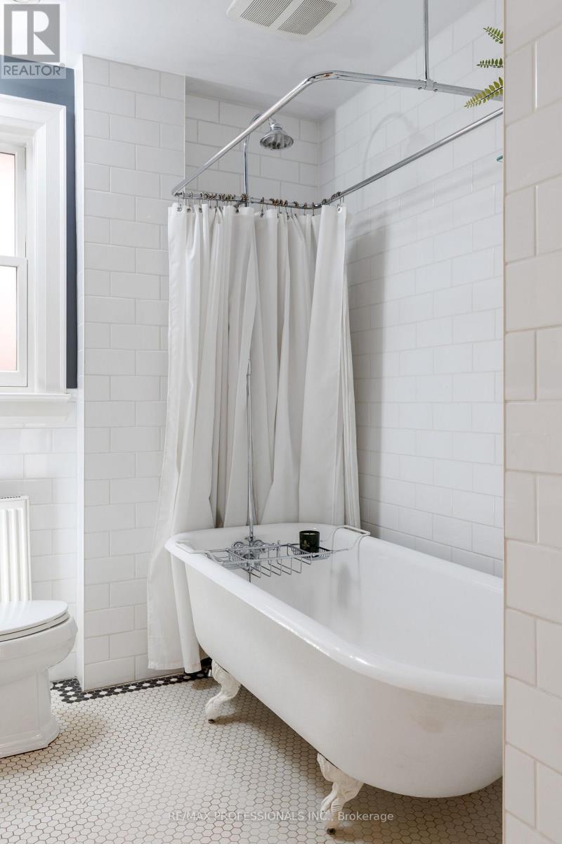 99 Riverview Gardens, Toronto, Ontario M6S 4E7 - Photo 27 - W13001584