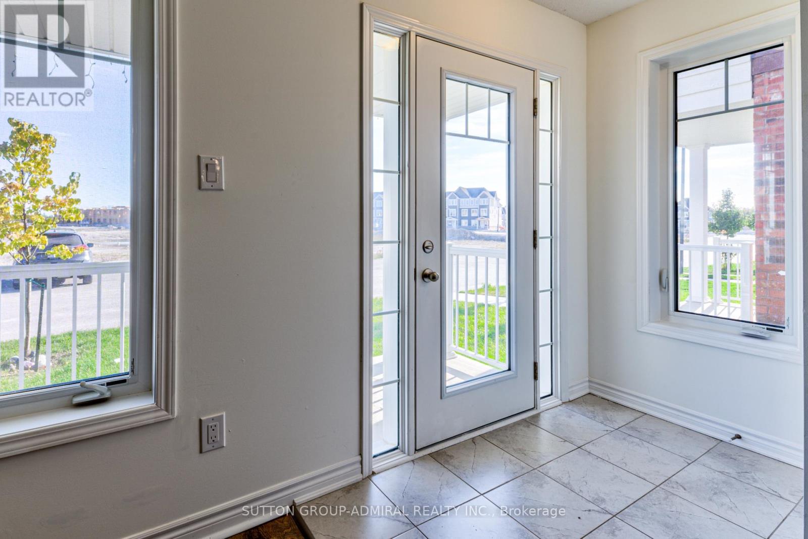 117 Sandhill Crane Drive, Wasaga Beach, Ontario  L9Z 0J5 - Photo 5 - S13003160