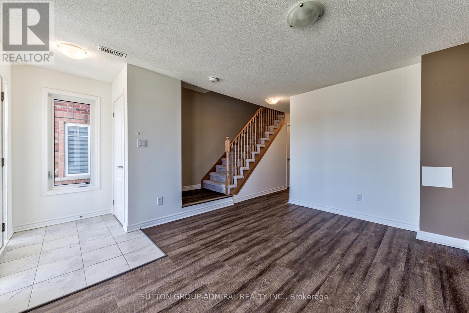 117 Sandhill Crane Drive, Wasaga Beach, Ontario  L9Z 0J5 - Photo 8 - S13003160