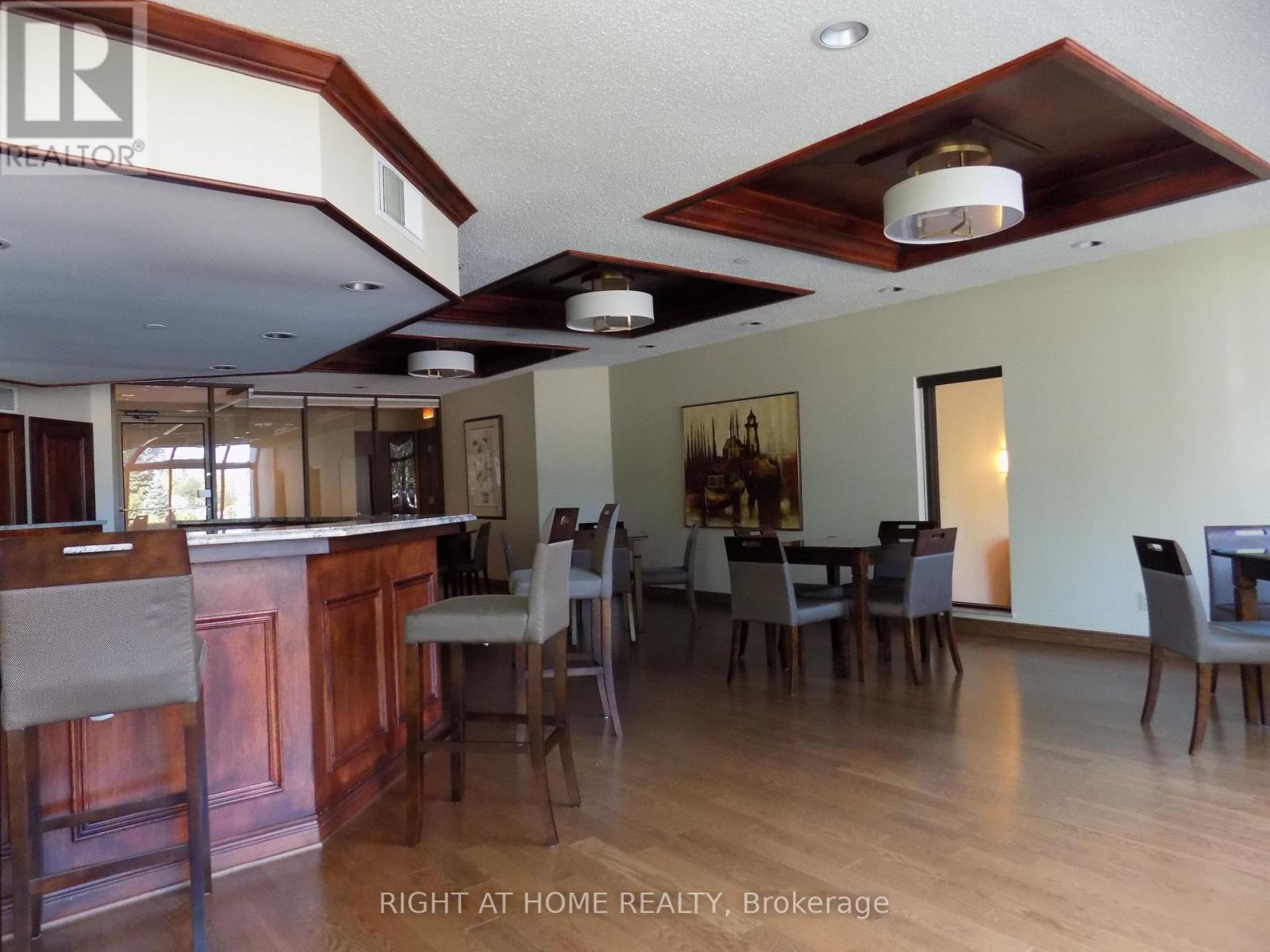 1904 - 1510 Riverside Drive, Ottawa, Ontario  K1G 4X5 - Photo 19 - X13002376