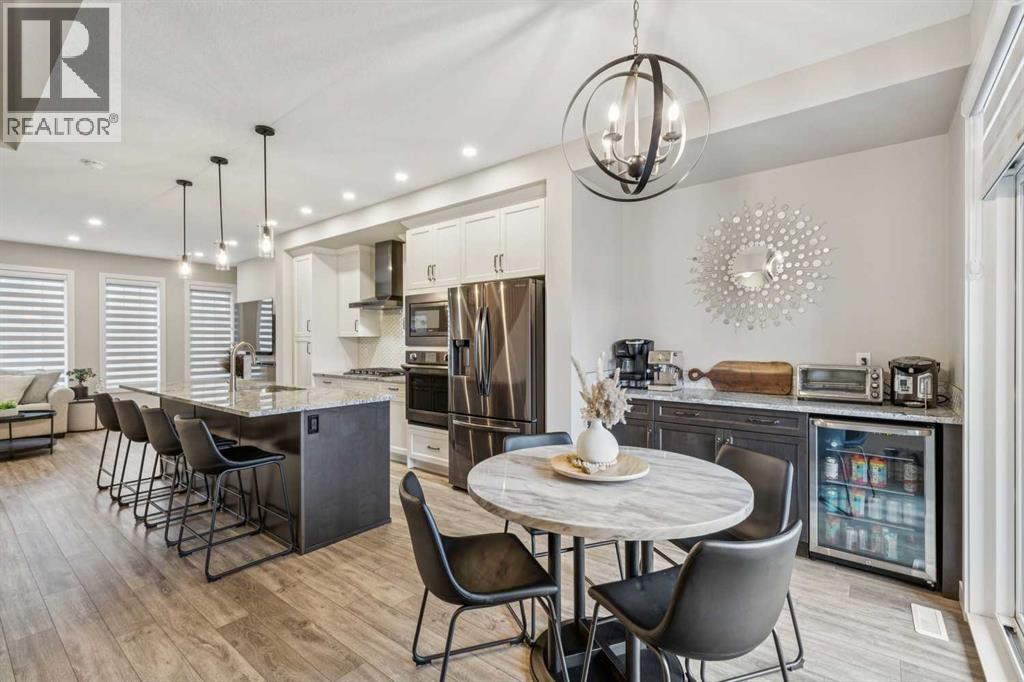 210, 81 Greenbriar Place NW, Calgary, Alberta  T3B 6J1 - Photo 4 - A2299988