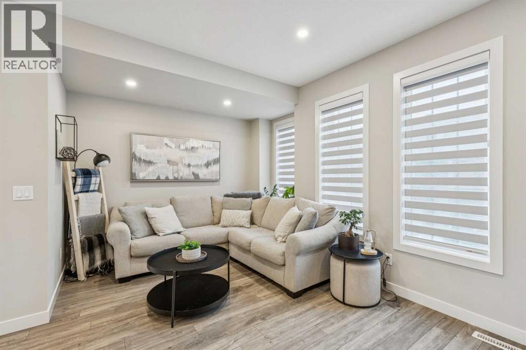 210, 81 Greenbriar Place NW, Calgary, Alberta  T3B 6J1 - Photo 15 - A2299988