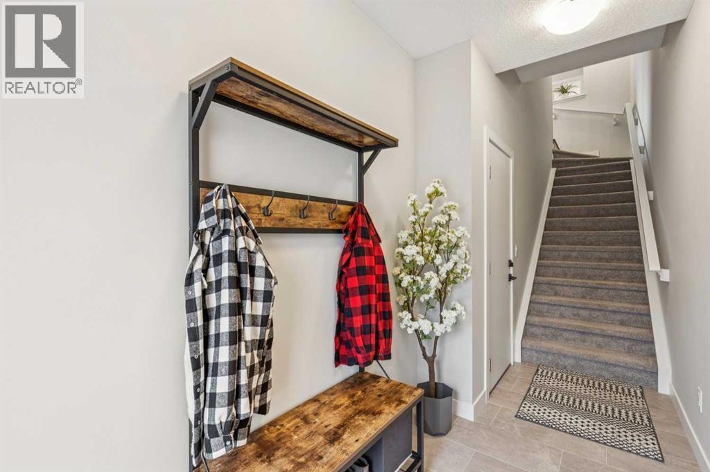 210, 81 Greenbriar Place NW, Calgary, Alberta  T3B 6J1 - Photo 3 - A2299988