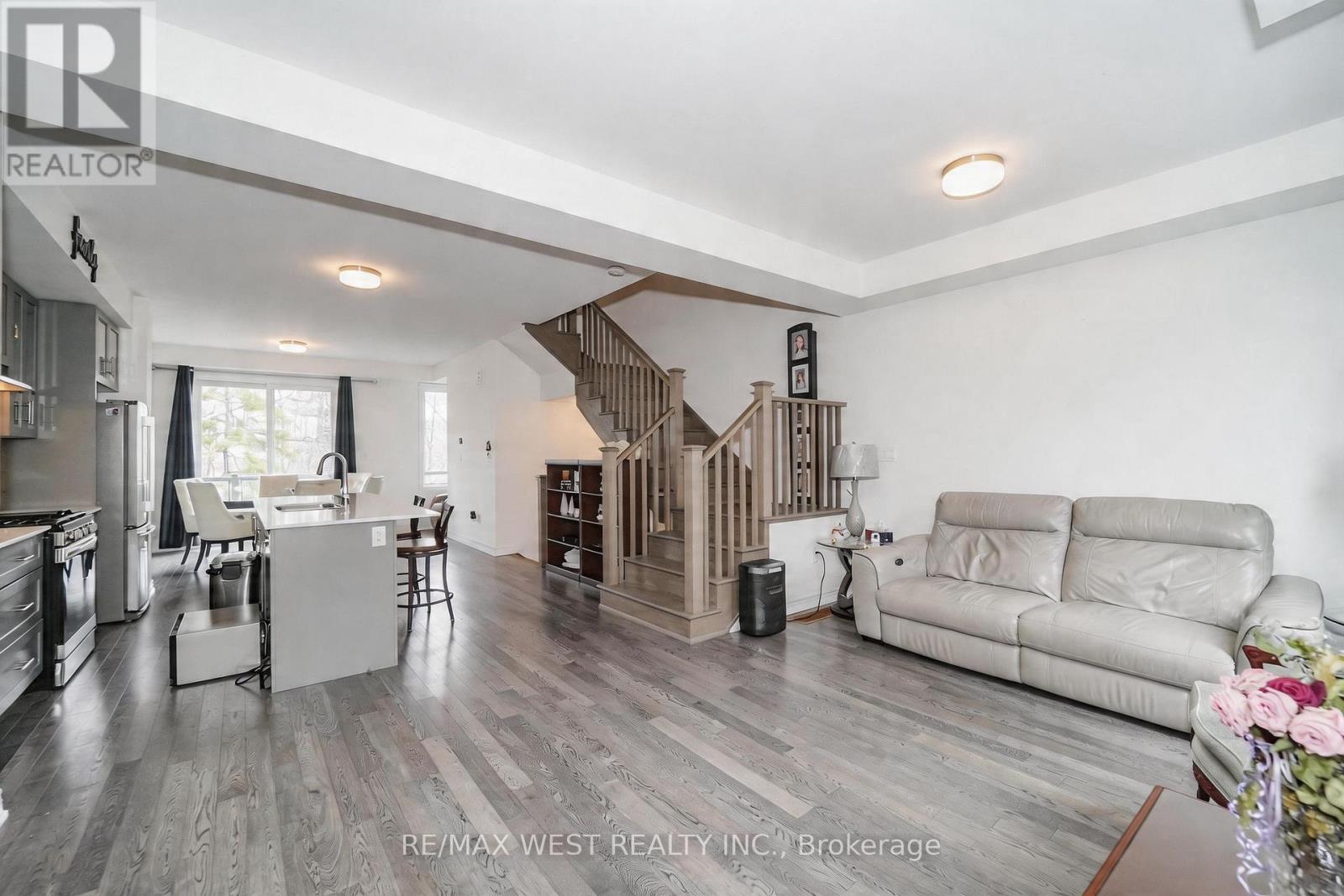 7 Folcroft Street W, Brampton, Ontario  L6Y 0B6 - Photo 7 - W13002984