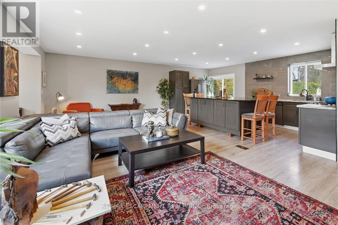 2330 Alma Dale Avenue, Burlington, Ontario  L7P 1S3 - Photo 14 - W13003056