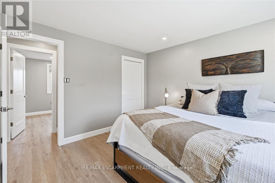 2330 Alma Dale Avenue, Burlington, Ontario  L7P 1S3 - Photo 24 - W13003056