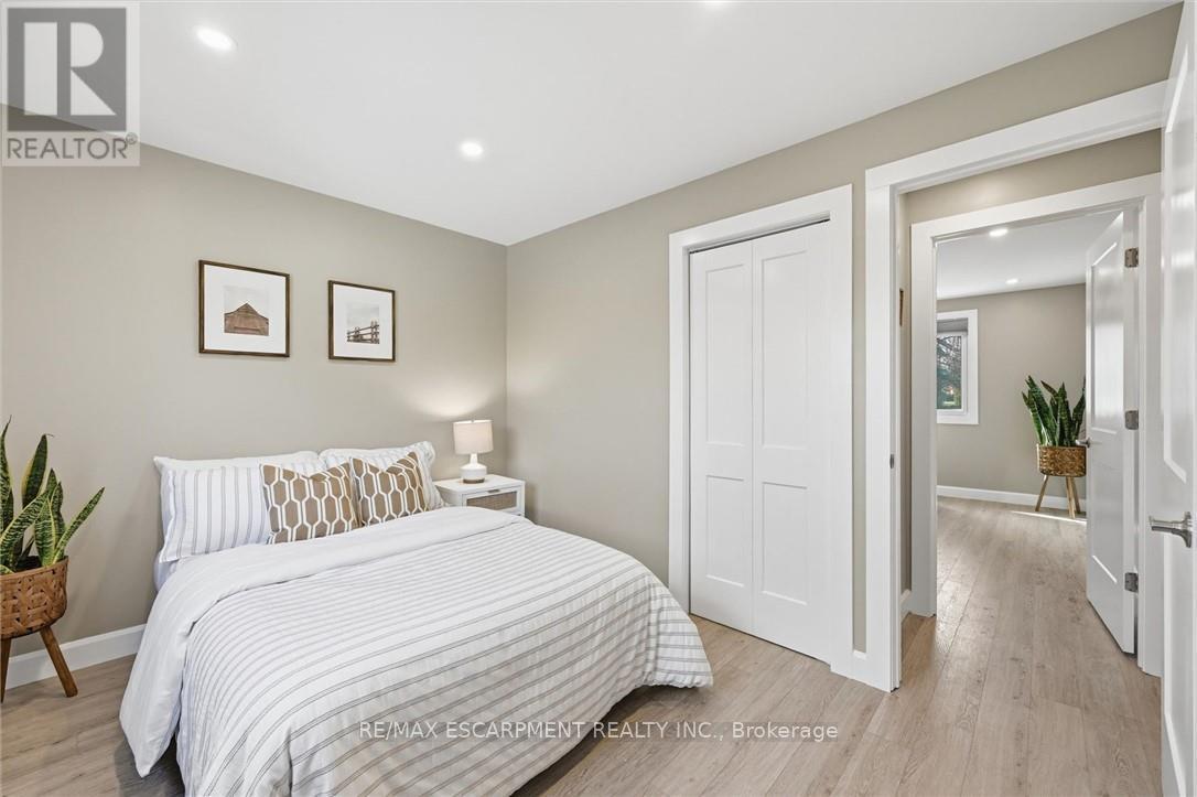 2330 Alma Dale Avenue, Burlington, Ontario  L7P 1S3 - Photo 26 - W13003056