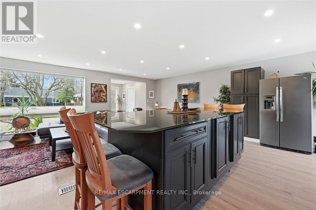 2330 Alma Dale Avenue, Burlington, Ontario  L7P 1S3 - Photo 8 - W13003056