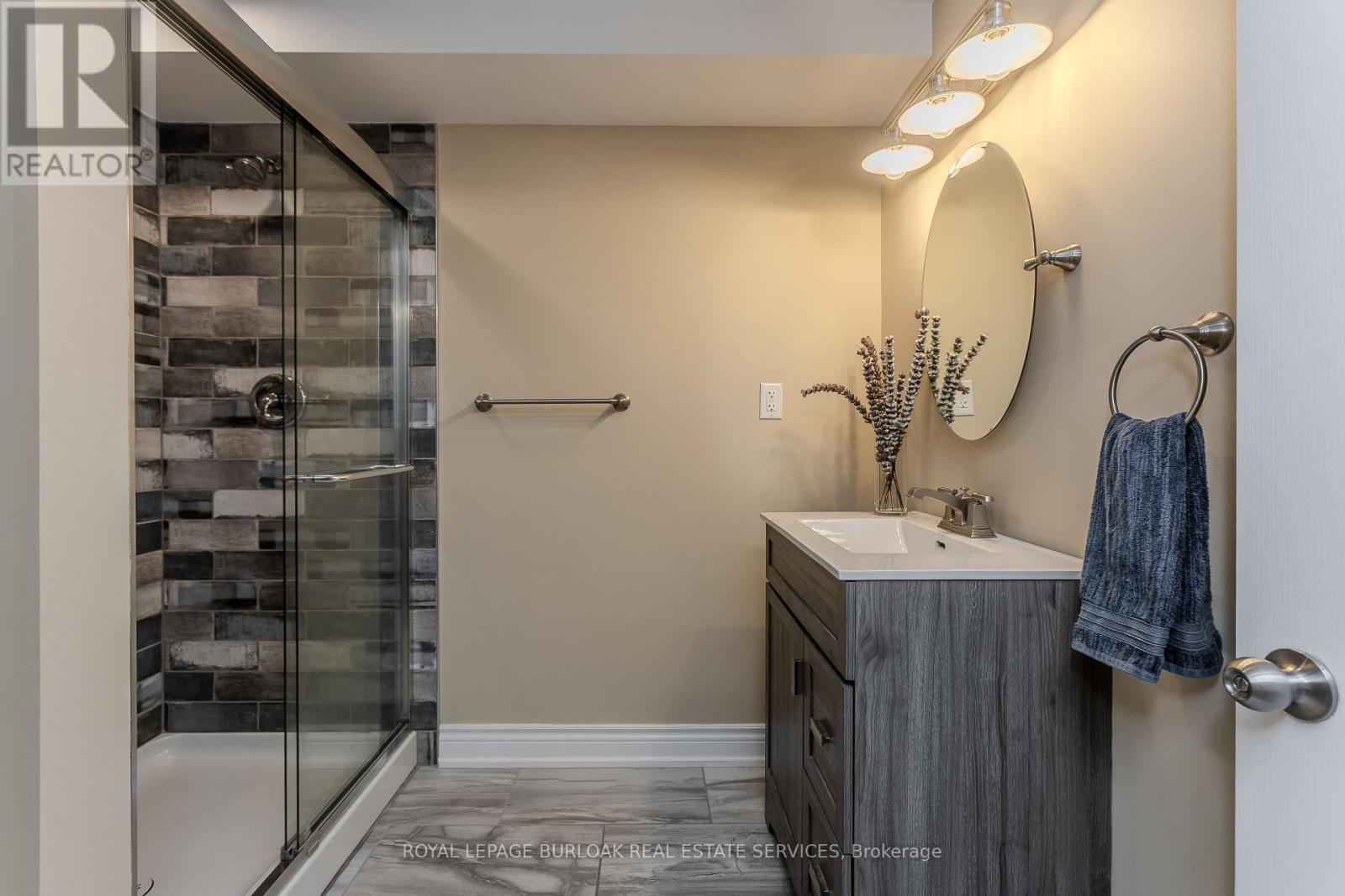 4077 Gunby Crescent, Burlington, Ontario  L7M 0A8 - Photo 32 - W13003134