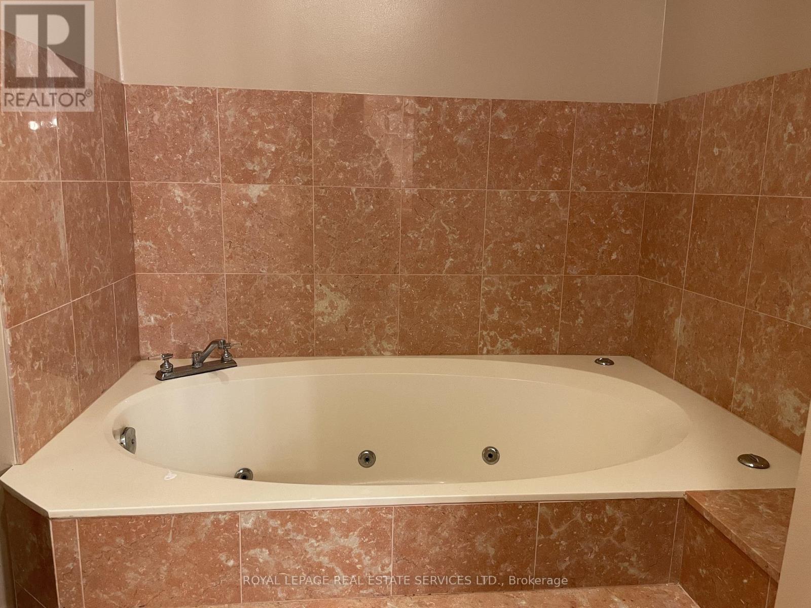 5171 Hidden Valley Court, Mississauga, Ontario  L5M 3P1 - Photo 16 - W13003170