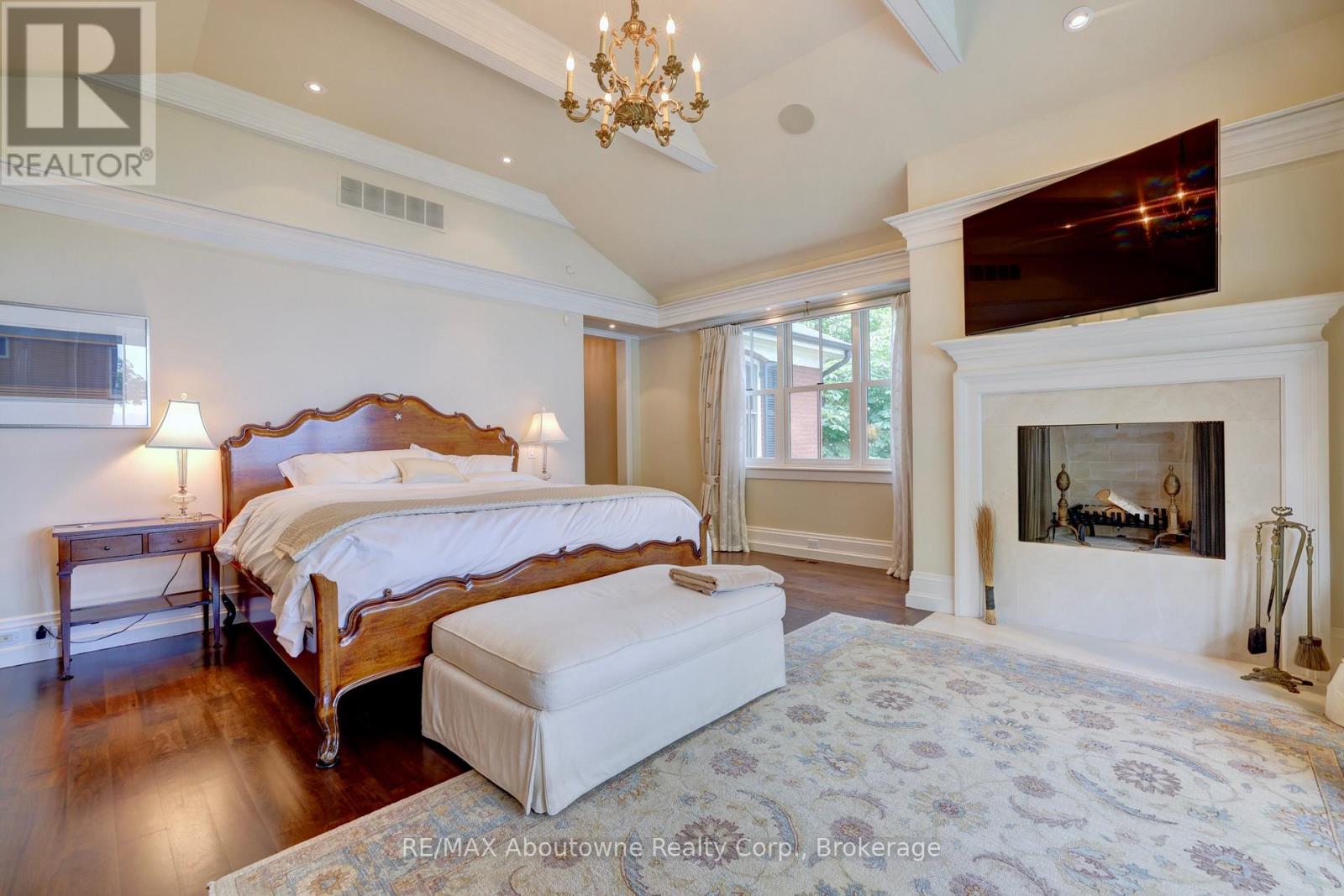 350 King Street, Oakville, Ontario  L6J 1C2 - Photo 24 - W12698652