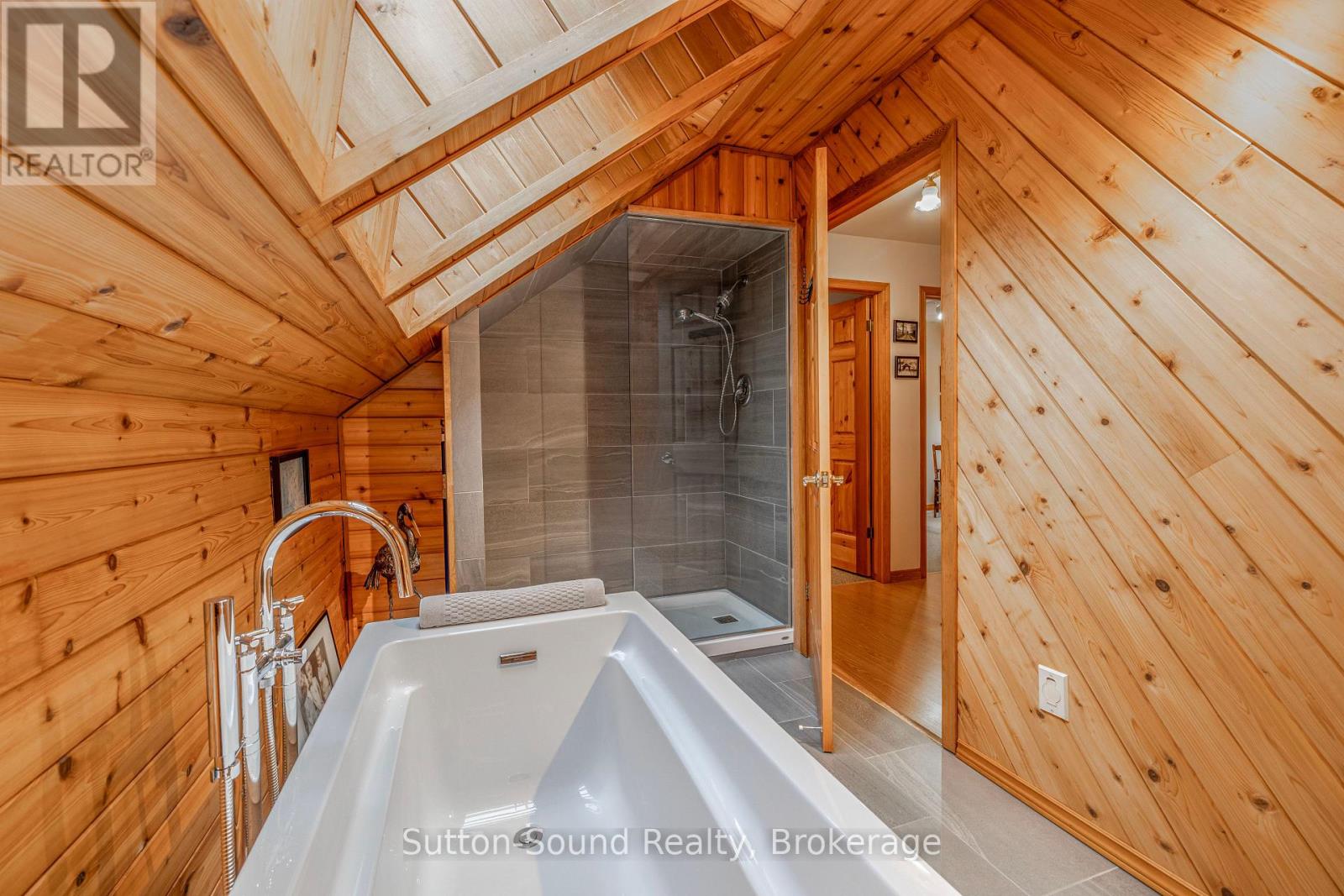 625 Mallory Beach Road, South Bruce Peninsula, Ontario  N0H 2T0 - Photo 21 - X12702472