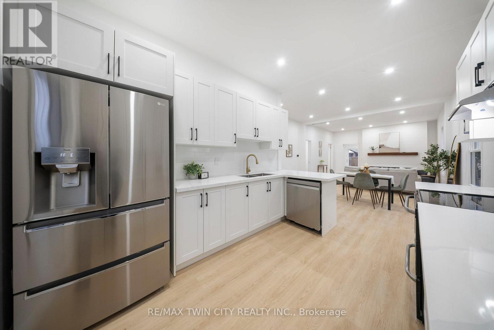 8 Main Street, Brantford, Ontario  N3R 3X2 - Photo 10 - X13003044