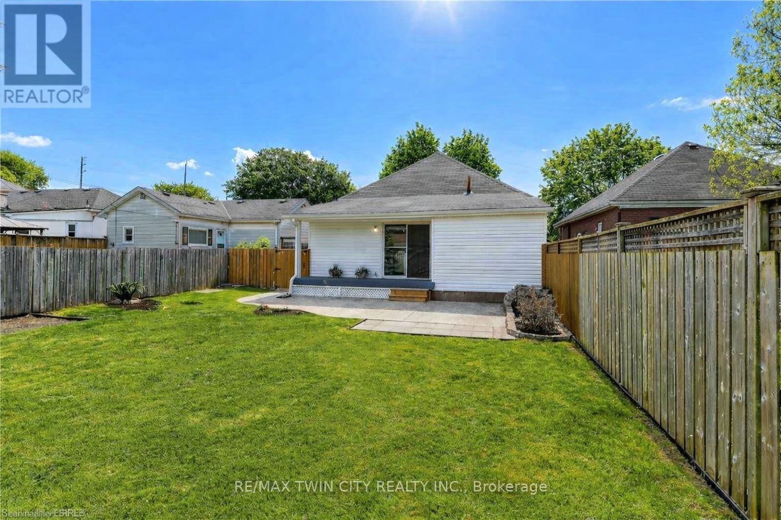 8 Main Street, Brantford, Ontario  N3R 3X2 - Photo 25 - X13003044