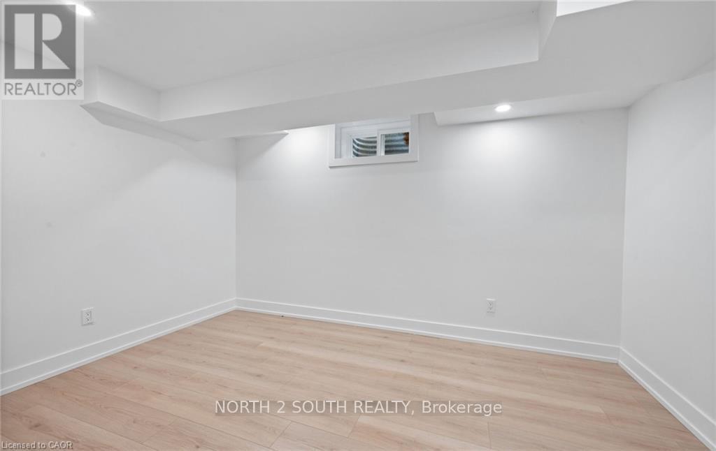 Bsmt - 105 Lilacside Drive, Hamilton, Ontario L8V 2L8 - Photo 6 - X13003064