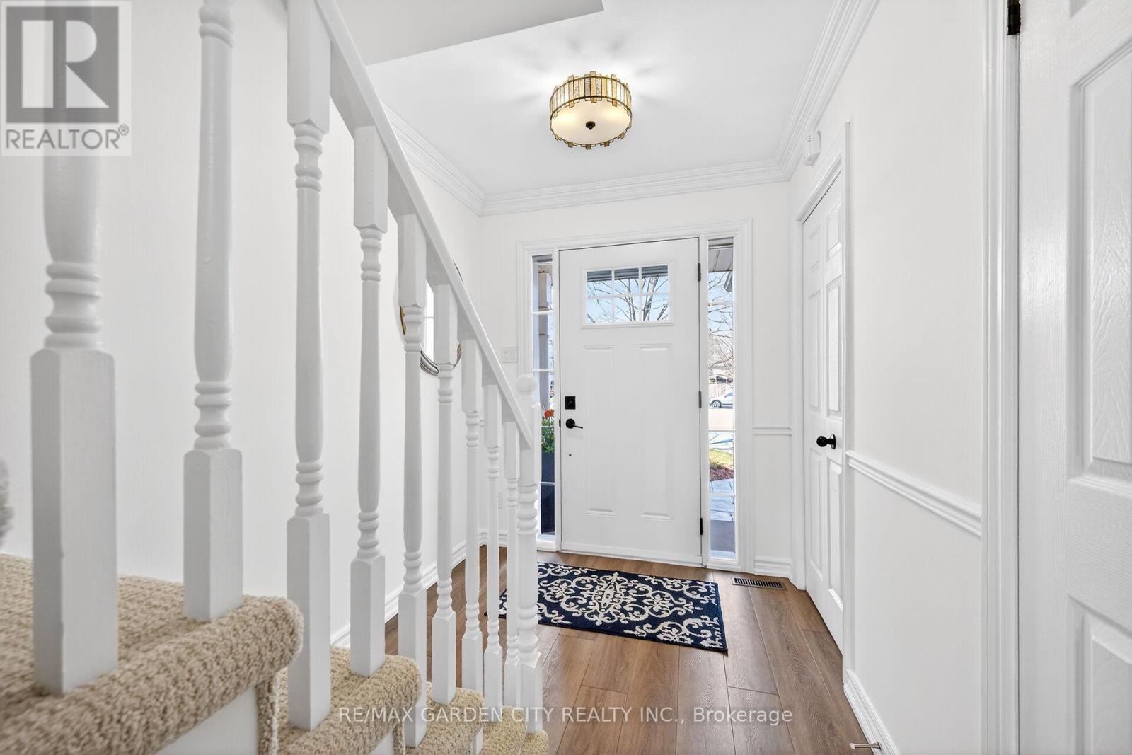 25 Walker Court, Grimsby, Ontario  L3M 5J5 - Photo 4 - X13003088