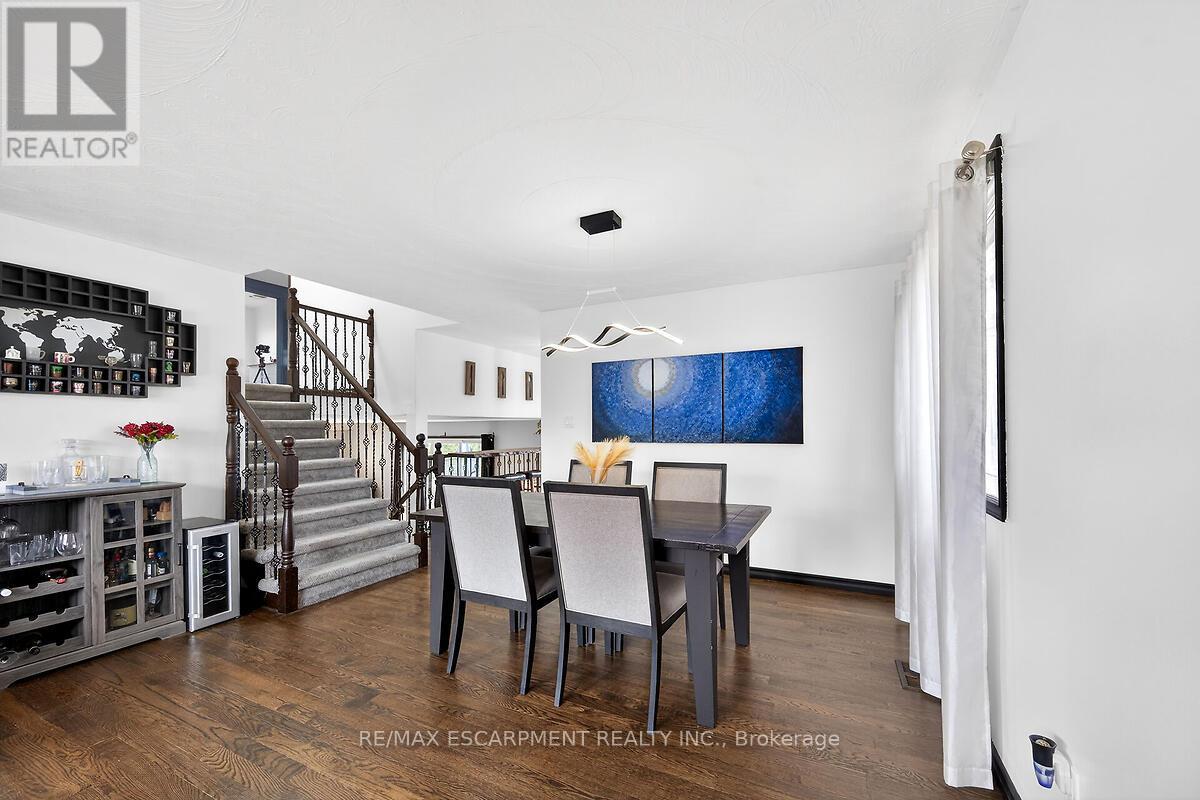 56 Hummingbird Lane, Hamilton, Ontario  L9A 4A9 - Photo 18 - X13003102