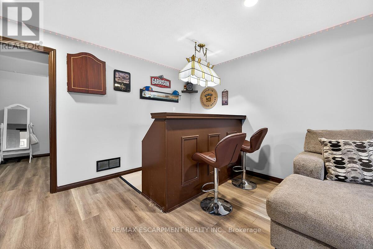 56 Hummingbird Lane, Hamilton, Ontario  L9A 4A9 - Photo 37 - X13003102