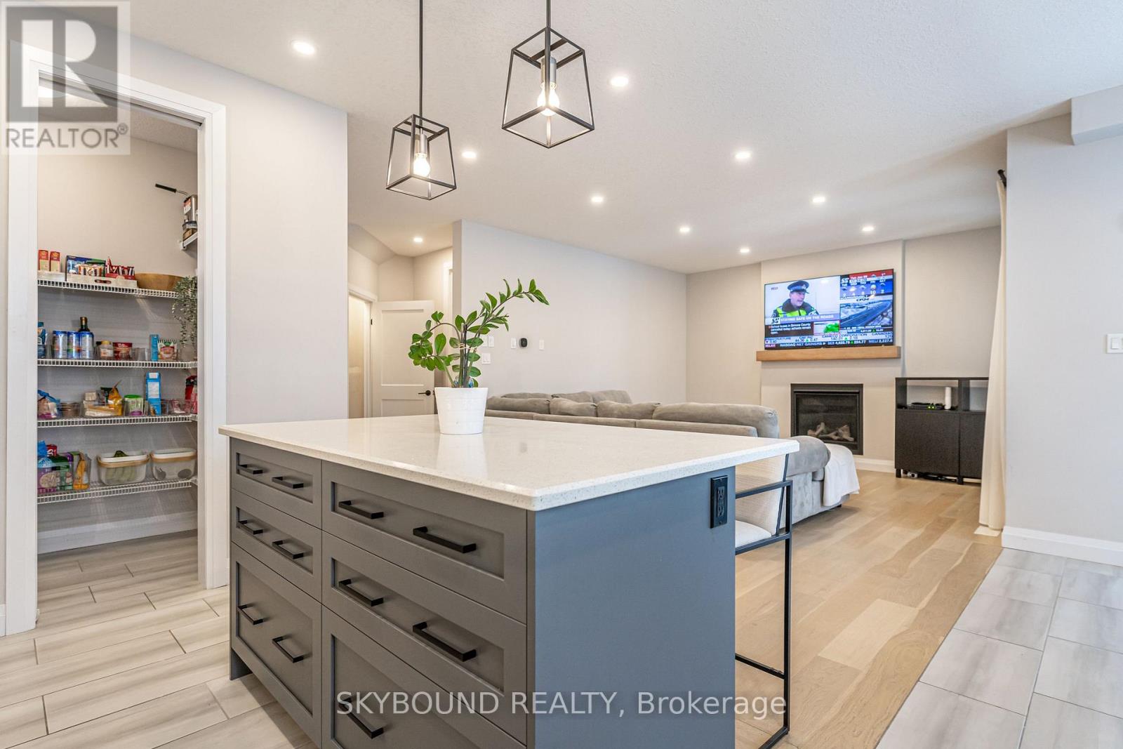 1 Tindall Crescent, East Luther Grand Valley, Ontario  L9W 7R9 - Photo 12 - X13003126