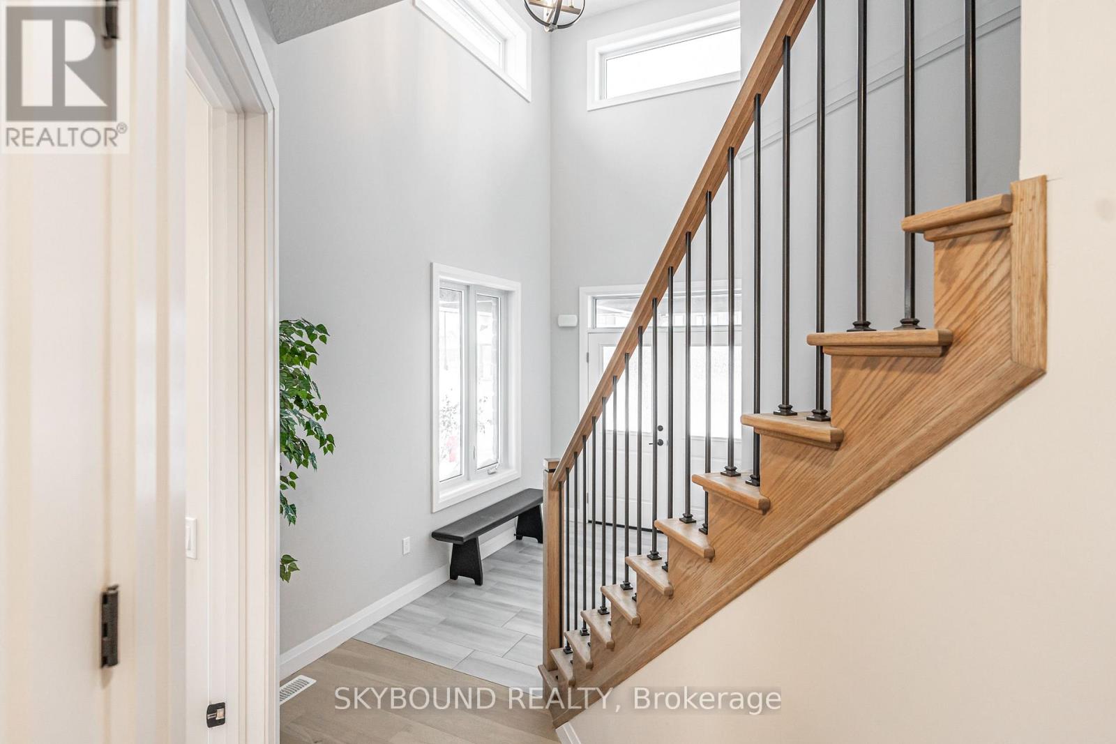 1 Tindall Crescent, East Luther Grand Valley, Ontario  L9W 7R9 - Photo 4 - X13003126