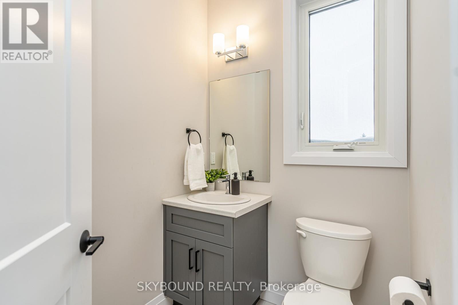 1 Tindall Crescent, East Luther Grand Valley, Ontario  L9W 7R9 - Photo 5 - X13003126