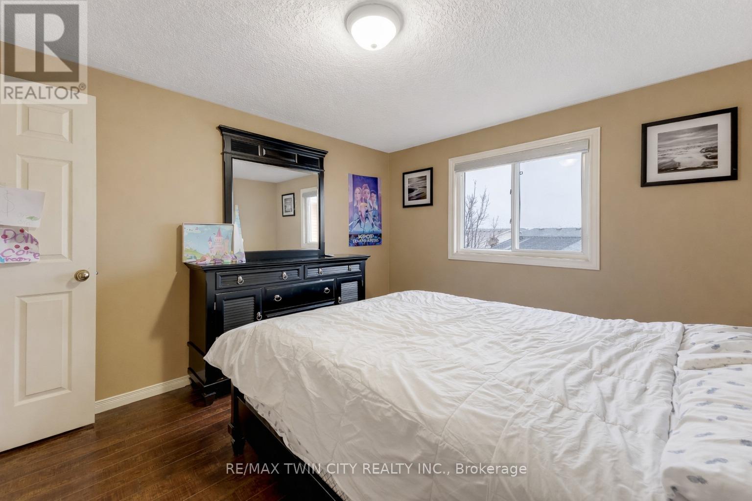 924 Copper Leaf Crescent, Kitchener, Ontario  N2E 3W1 - Photo 19 - X13003166